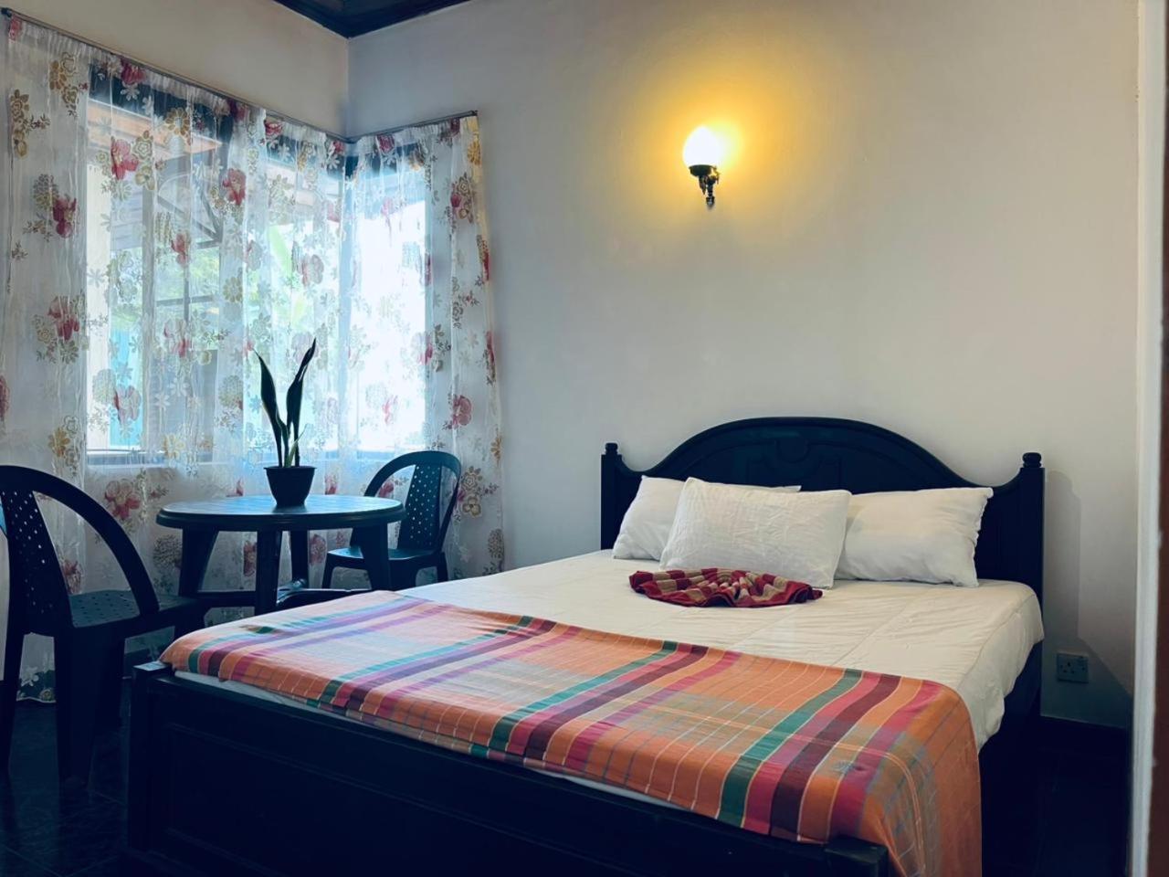Hotel Mystique Hideout à Kandy Extérieur photo